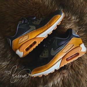 Nike Air Max 90 (Women’s 8.5)